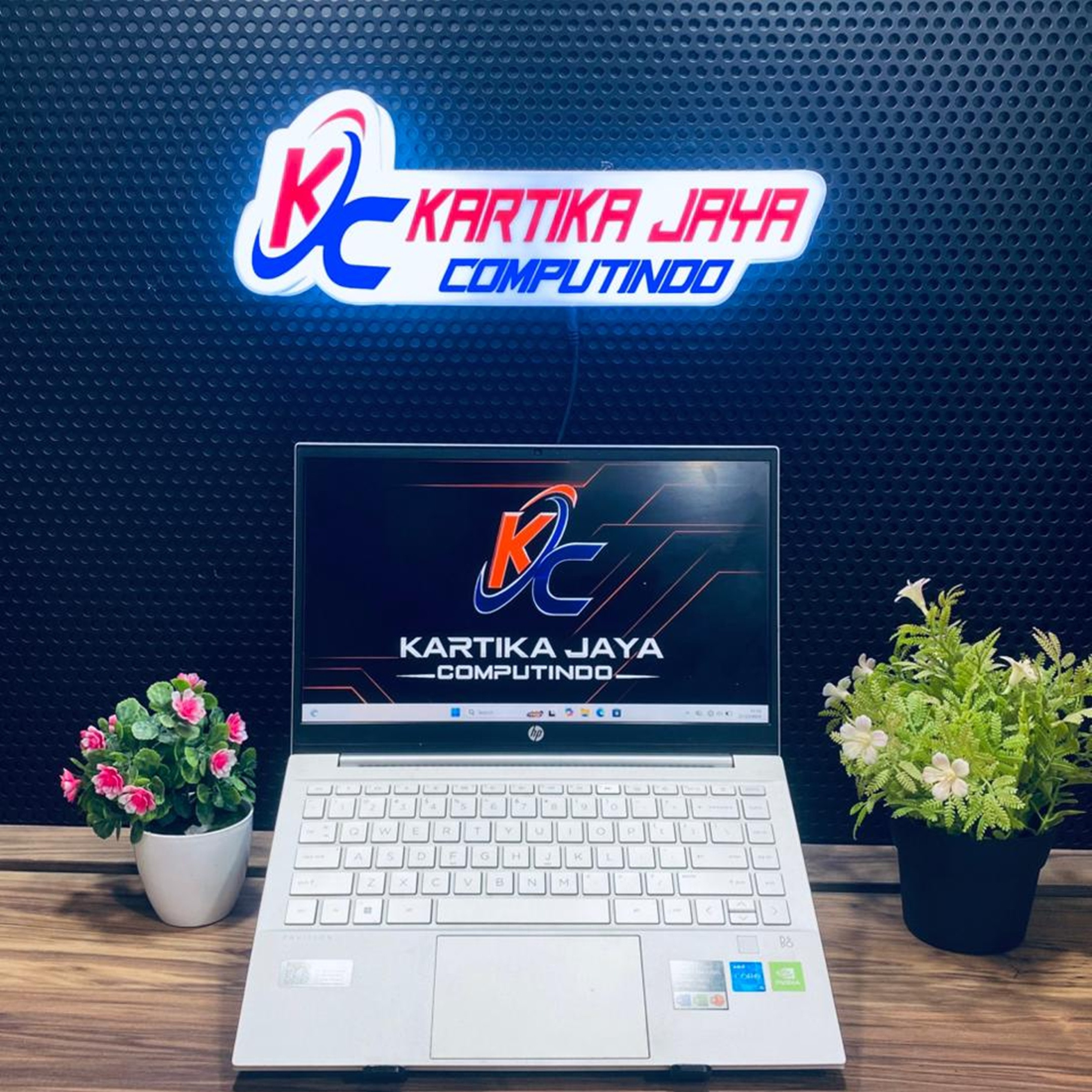 HP PAVILION 14-DV2002TX CORE I5 VGA  RAM 16 SSD 